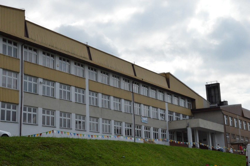 Szkoła Podstawowa w Trzebuni