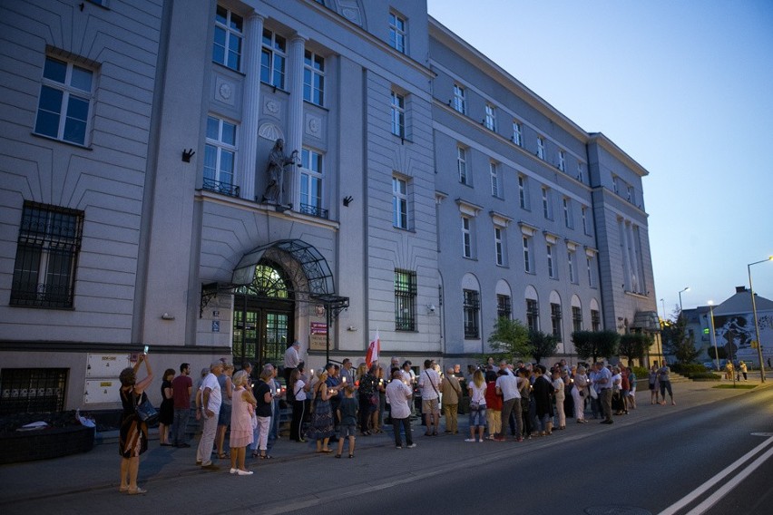 Protest pod sądem w Tarnowie