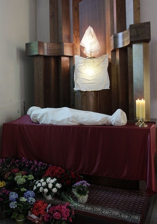 Grób w parafii Matki Boskiej Bolesnej w Gdyni Orłowie