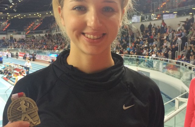 Karolina Kołeczek kolekcjonuje złote medale z mistrzostw kraju.