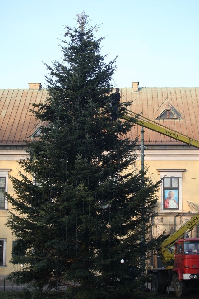 W nocy z wtorku na środę przed Oknem Papieskim pojawi się tradycyjna choinka