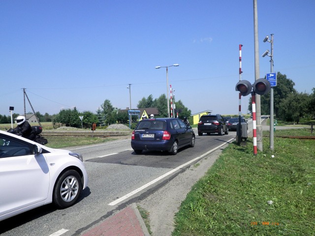 Remont awarii na przejeździe kolejowym na DK19 w Polichnie