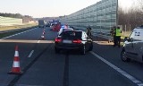 Koszmarny wypadek na autostradzie A1 pod Częstochową. Zginął 40-latek. Przechodził przez jezdnię 