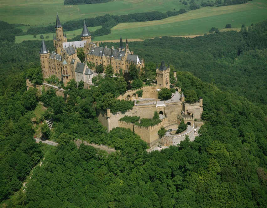 To rodowa siedziba Hohenzollernów, królewskiego rodu Prus....