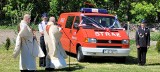 Uroczyste obchody Dnia Strażaka w gminie Wodzisław i poświęcenie samochodu dla Ochotniczej Straży Pożarnej w Mieronicach