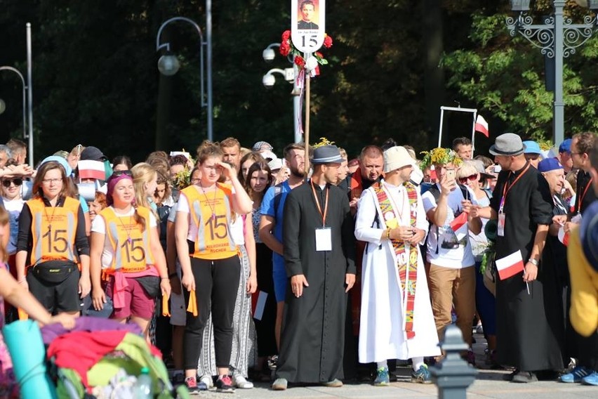 Pielgrzymka Krakowska dotarła na Jasną Górę [ZDJĘCIA]