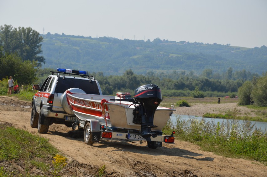 Łukanowice. Strażacy odnaleźli ciało 20-latka, który w poniedziałek zaginął na Dunajcu 