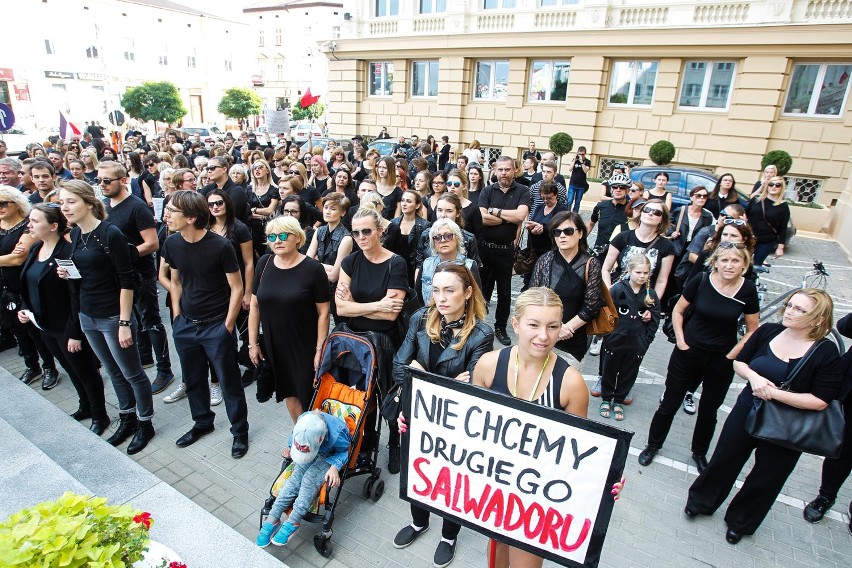 Czarny protest w Rzeszowie.