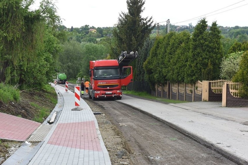 Droga w Janowicach będzie wkrótce jak nowa [ZDJĘCIA] 