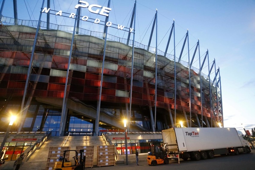 Szpital Narodowy zamiast Stadionu. Poszukiwany jest personel...