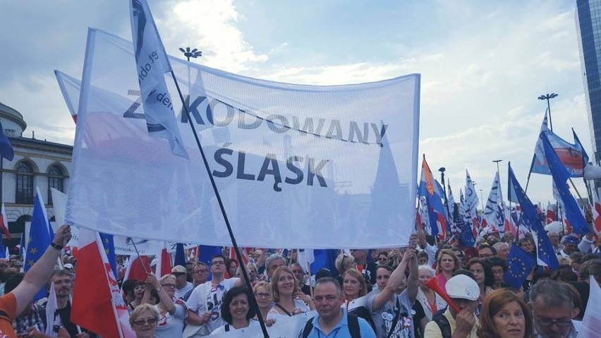 Marsz Komitetu Obrony Demokracji w Warszawie 4 czerwca 2016