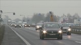 Polacy chcą szybszej jazdy i... wyższych mandatów [video]