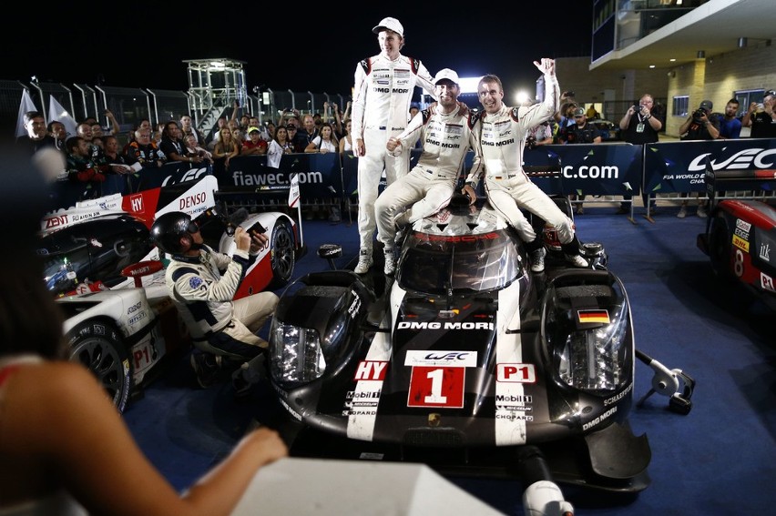 Dzięki piątej wygranej w sezonie Porsche zwiększyło swoją...