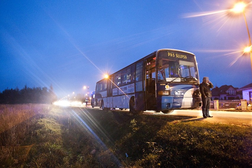 Kolizja z udziałem autobusu w Kobylnicy