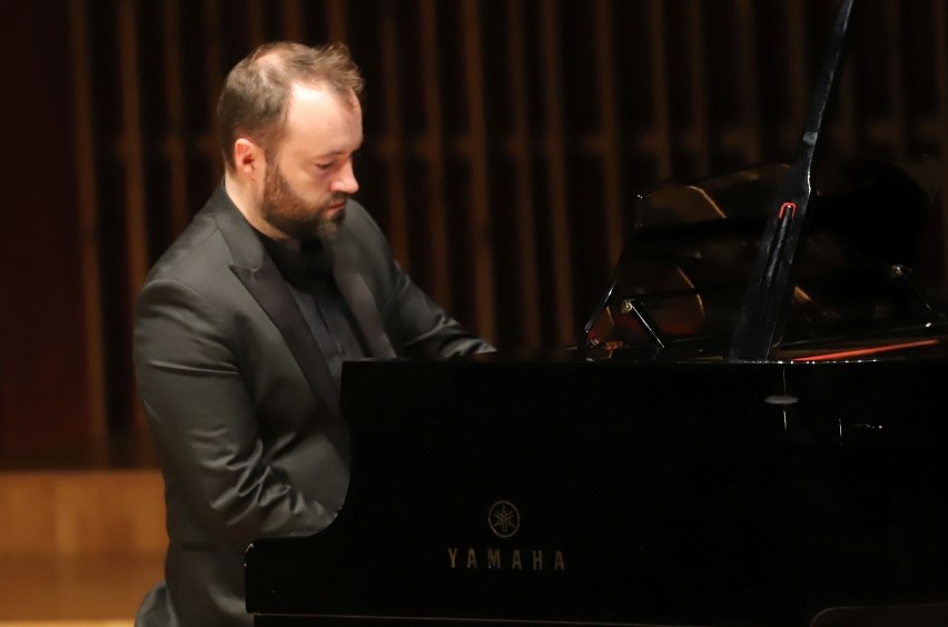 W Zespole Szkół Muzycznych zagrał w sobotę znany pianista, Piotr Sałajczyk