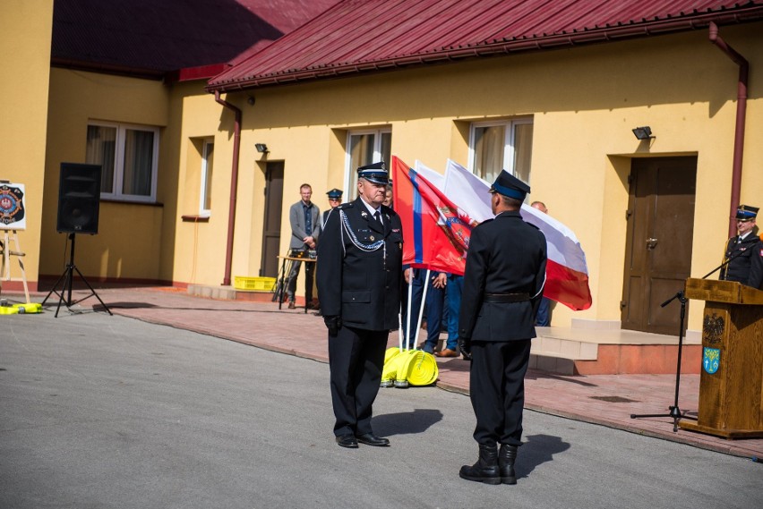 Jubileusz 110-lecia Ochotniczej Straży Pożarnej w Jeżowem. Na uroczystości przybyło wielu przyjaciół jednostki