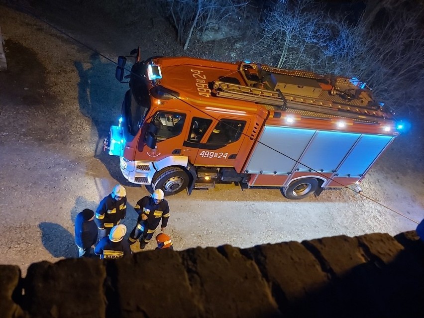 Pożar familoka w Szymiszowie. 48 osób ewakuowanych. Jedna osoba trafiła do szpitala