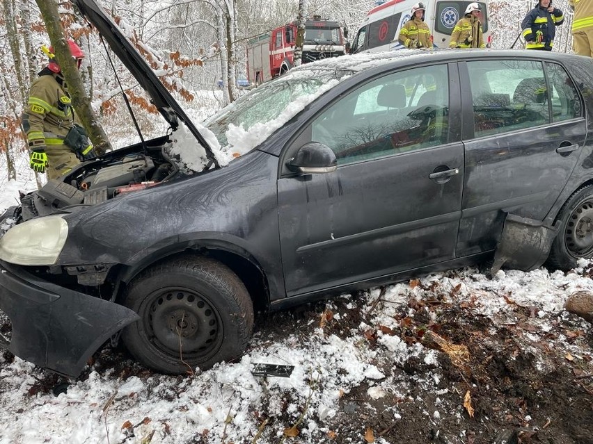 Wypadek w Jamach w powiecie grudziądzkim. Młoda kobieta trafiła do szpitala