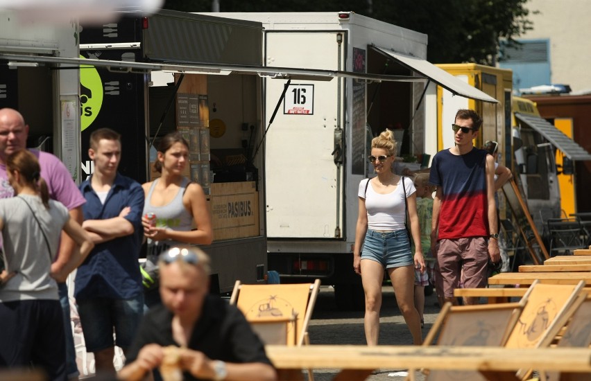 Burgery, naleśniki, gofry czy naturalne lody – takie...