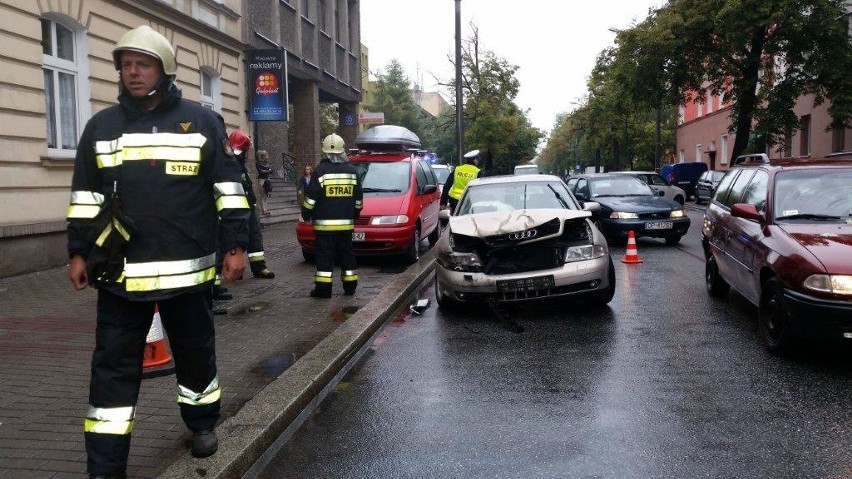 Audi zderzyło się z volkswagenem na Katowickiej.