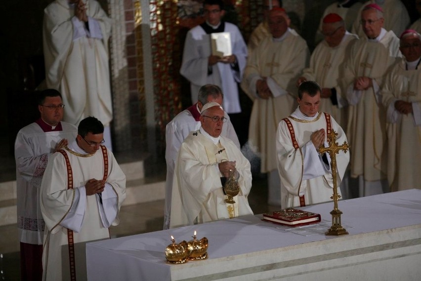 Franciszek: Kapłan nie zadowala się życiem przeciętnym - lubi ryzyko [WIDEO, ZDJĘCIA]