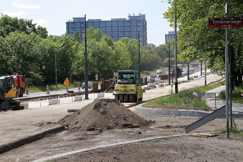 W piątek ciężarówki sprawdzą asfalt na wiadukcie na al. Śmigłego-Rydza