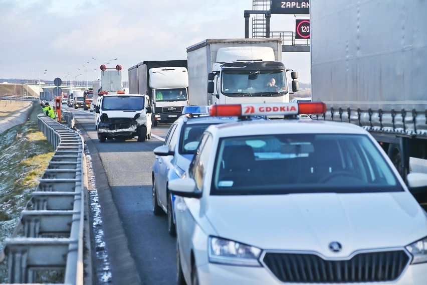 Wypadek na S8 pod Wrocławiem 29.01.2021