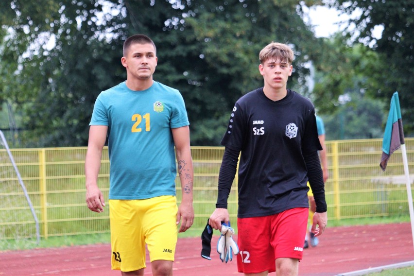 Trzy poprzeczki i jeden gol. Lechia liderem III ligi!