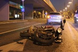 Wypadek na Włókniarzy przy Karolewskiej. Ranny motocyklista [ZDJĘCIA]