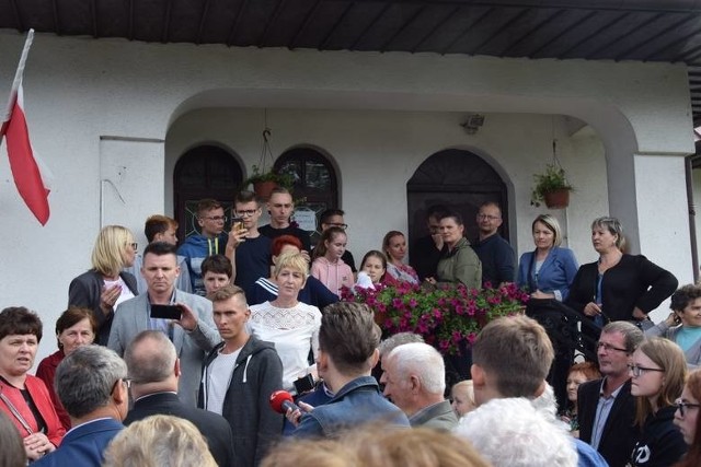 Wydarzenia miały miejsce w niedzielę w kościele w Mnichowie w powiecie jędrzejowskim.