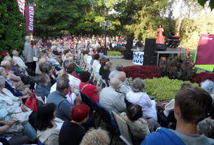 Grudziądzanie przyszli tłumnie do ogrodu Botanicznego na...