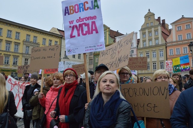 Protest przeciwko zaostrzeniu przepisów ustawy antyaborcyjnej, Wrocław, pl. Solny, 9 kwietnia 2016