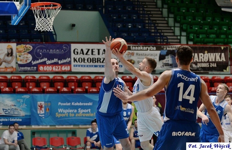 I liga: Energa Kotwica Kołobrzeg - Biofarm Basket Poznań 71:86 [ZDJĘCIA]