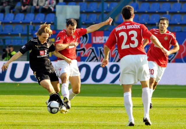 Z Dinama Zabrze wyruszył w świat m.in. Luka Modrić - 103-krotny reprezentant Chorwacji, od 5 lat zawodnik Realu Madryt. W 2008 roku gościł na stadionie w Krakowie podczas meczu Wisły z Tottenhamem