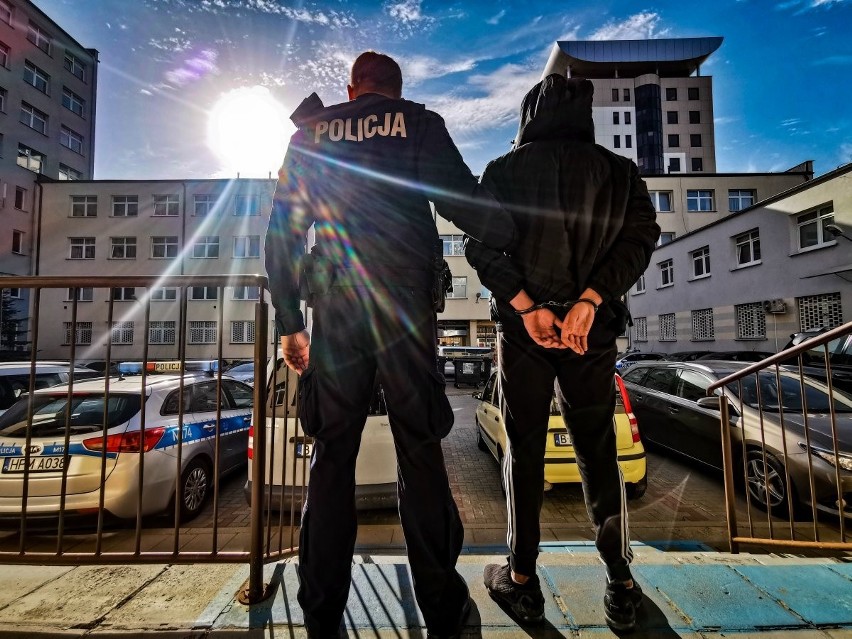 Białystok. Policja zatrzymała trzech sprawców pobicia na osiedlu Piasta [ZDJĘCIA]