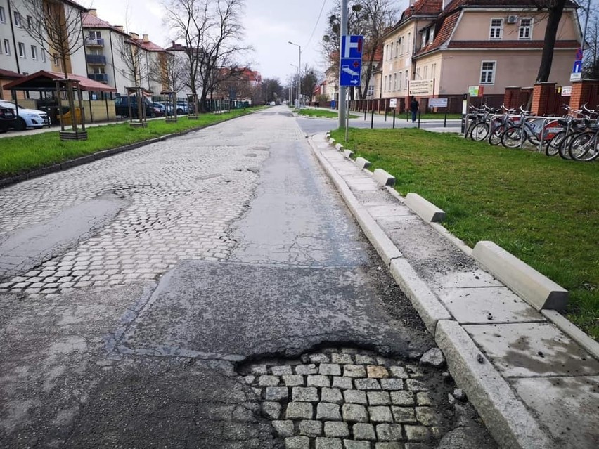 Ulica Koszarowa we Wrocławiu zostanie przebudowana.