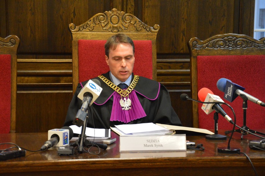 Sędzia Sądu Okręgowego w Tarnowie - Marek Syrek, odczytał w...