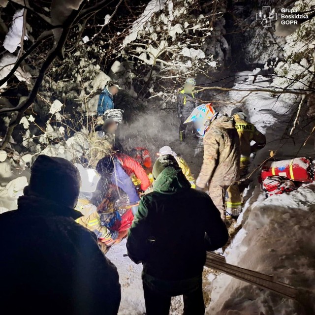 Jak podali ratownicy, przyczynami sześciu wypraw w rejonie Babiej Góry i Pilska było zabłądzenie w trudnych warunkach atmosferycznych.