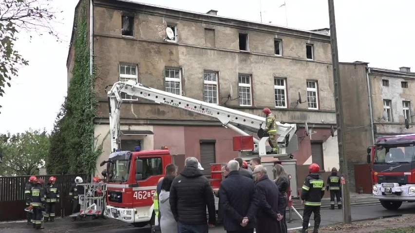 Tragiczny pożar kamienicy w Inowrocławiu. Zginęła matka i jej trzy córeczki