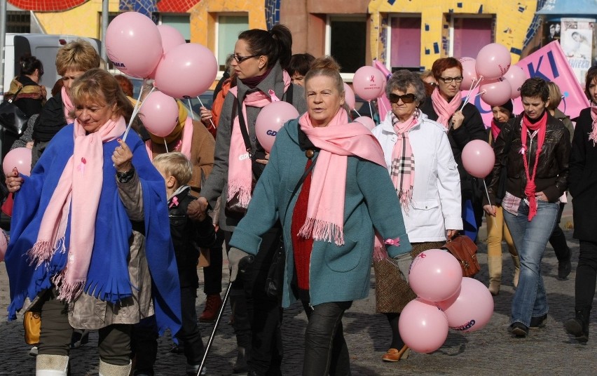 Marsz Różowej Wstążki przeszedł ulicami Gdyni [ZDJĘCIA]