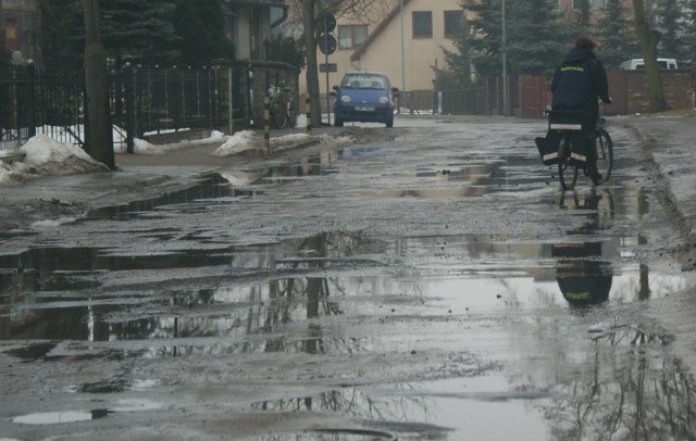 Taki widok zniechęca zarówno pieszych, jak i zmotoryzowanych.