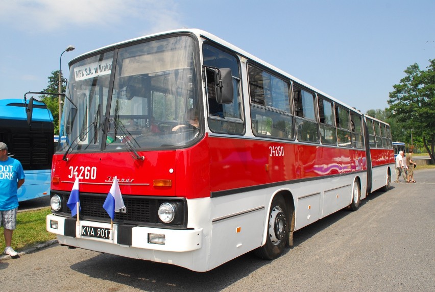 Kraków. Historyczne autobusy i tramwaje wyjadą na ulice miasta