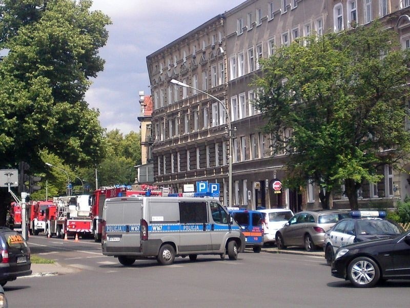 Przy Wielkopolskiej płonął budynek. W akcji wzięło udział pięć jednostek straży