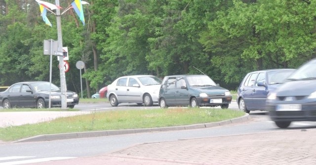 Droga ze skrzyżowania Bogusławskiego i Traugutta do ronda Siemowita trwała około 40 minut. Utrudniony był też ruch na nowym moście