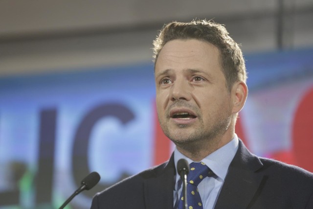 Prezydent stolicy Rafał Trzaskowski odniósł się do informacji, że w stołecznym ratuszu pracuje twórca strony Sok z Buraka.