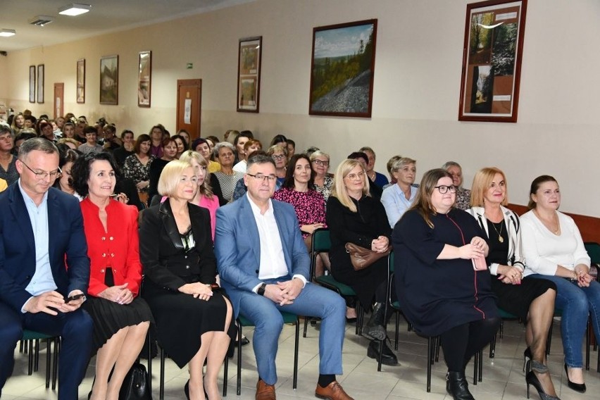 "Jesteś wyjątkowa"- II Bielińskie Forum Kobiet za nami! Na zaproszenie organizatorów odpowiedziało ponad 120 pań. Zobaczcie zdjęcia