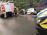 Wypadek w Przewrotnem. Zderzyły się renault i iveco. Ranny został 51-letni mężczyzna [ZDJĘCIA]