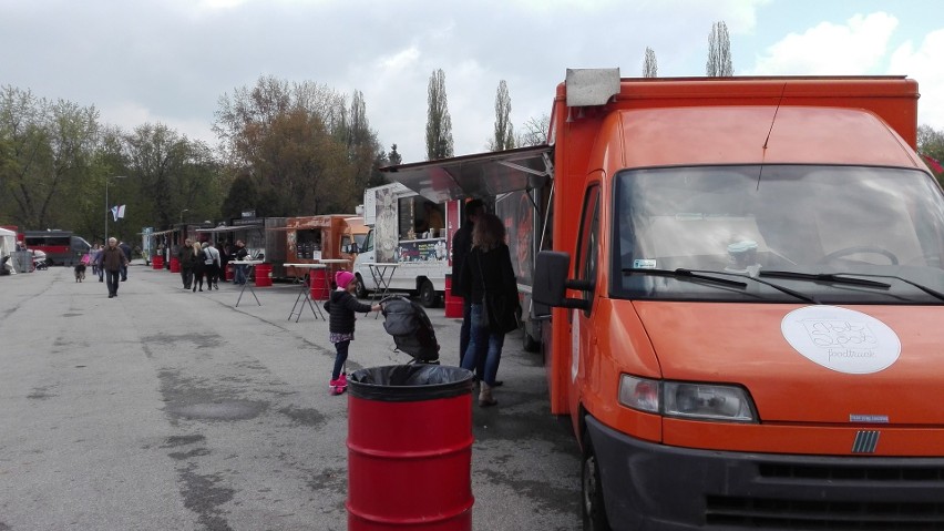 Inwazja Food Trucków w Sosnowcu w Parku Sieleckim