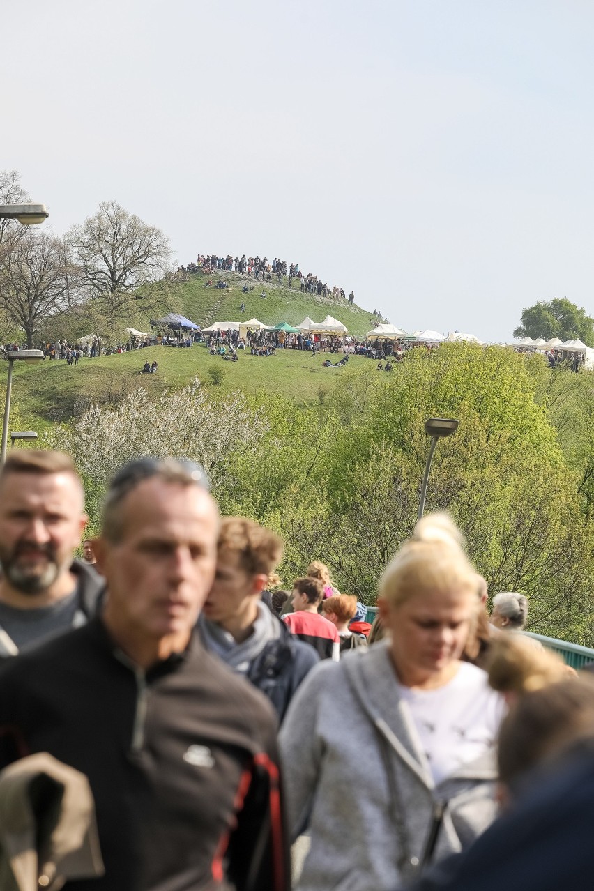 Wielka bitwa wojów podczas święta Rękawki [ZDJĘCIA]