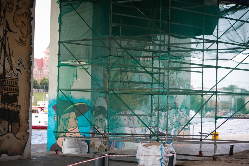 Znika graffiti z filarów Trasy Zamkowej. Będzie nowe?